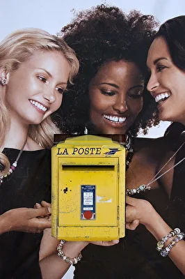 Gelb Postkasten