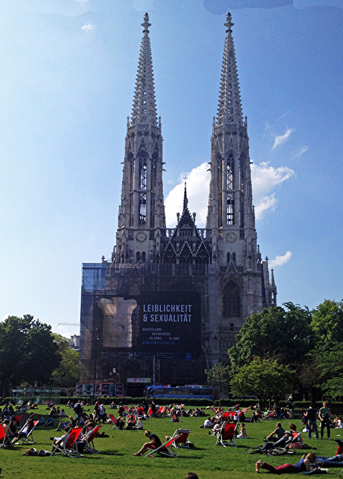 Kirche und Sexualität / Votiv kirche (Wien)