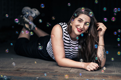 Jasmine mit Seifenblasen