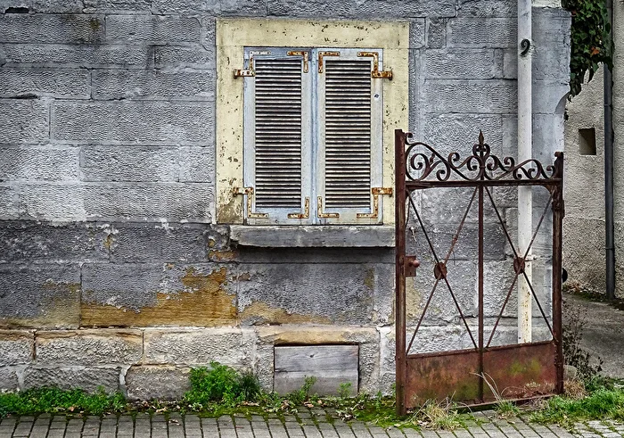 Hausnummer 9