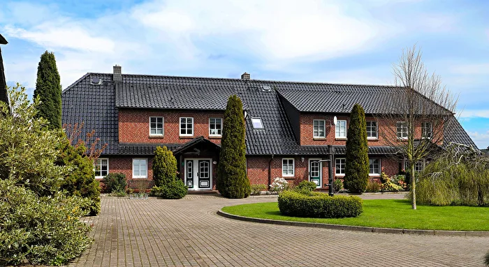 Mehrfamilienhaus