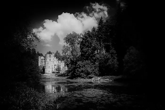 Das Schloss tief im Wasser