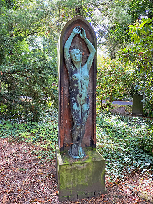 gesehen auf dem Südfriedhof Leipzig