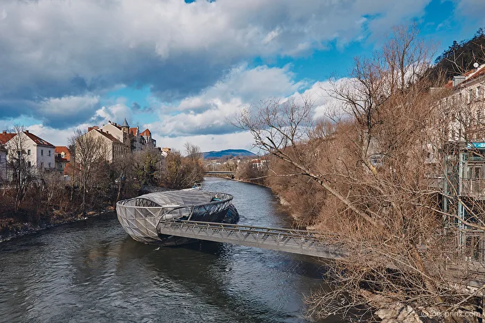 Graz, Mur Murinsel