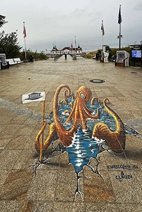 perspektivische Zeichnung vor der Seebrücke