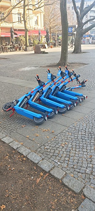 #scooter #mieten #dott #fortbewegen #berlin