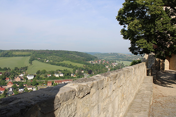 Blick über die Schlossmauer
