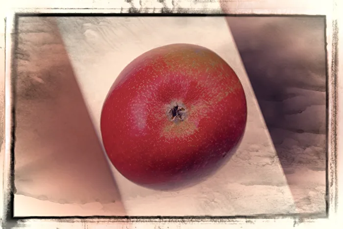 Apple_edited