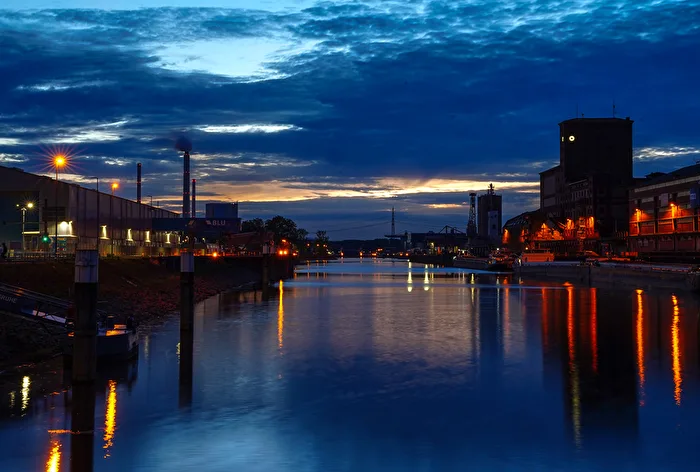 Abends im Rheinhafen Karlsruhe