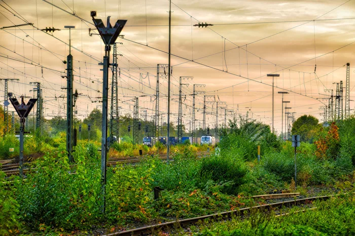 Am Bahnhof