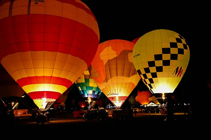 Night Glowing