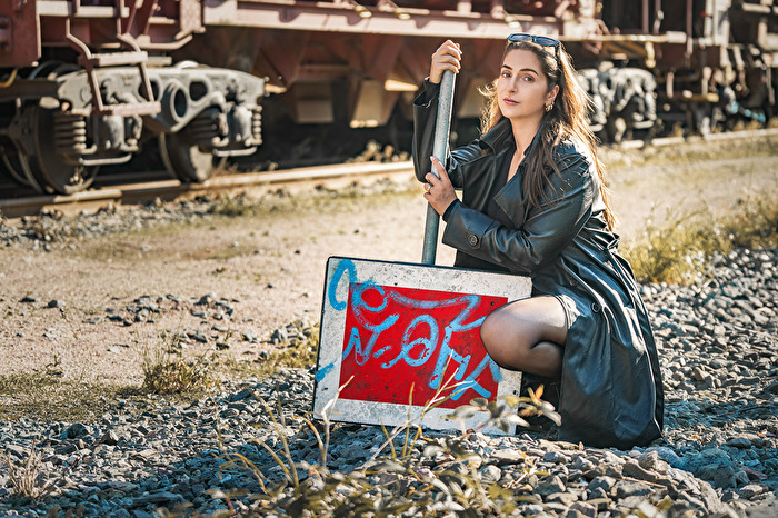 Eisenbahn-Shooting mit Jasmine