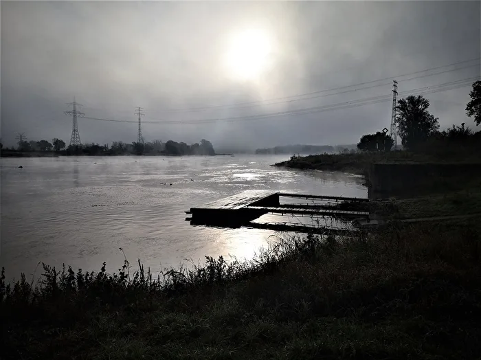 Mists over the Elbe
