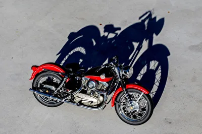 Sonntags wird Motorrad gefahren ...