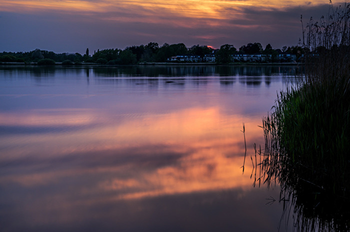 Sonnenuntergang über einem See