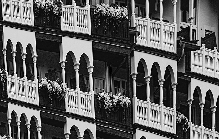 Hotelfasade, Wiederholungen, Grafisch