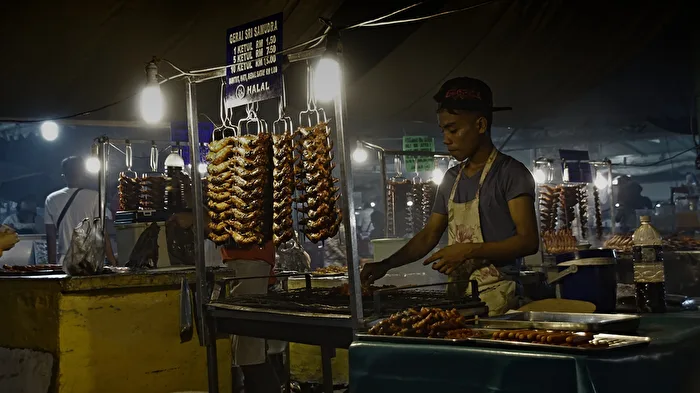 Asien - Nachtmarkt in Kota Kinabalu