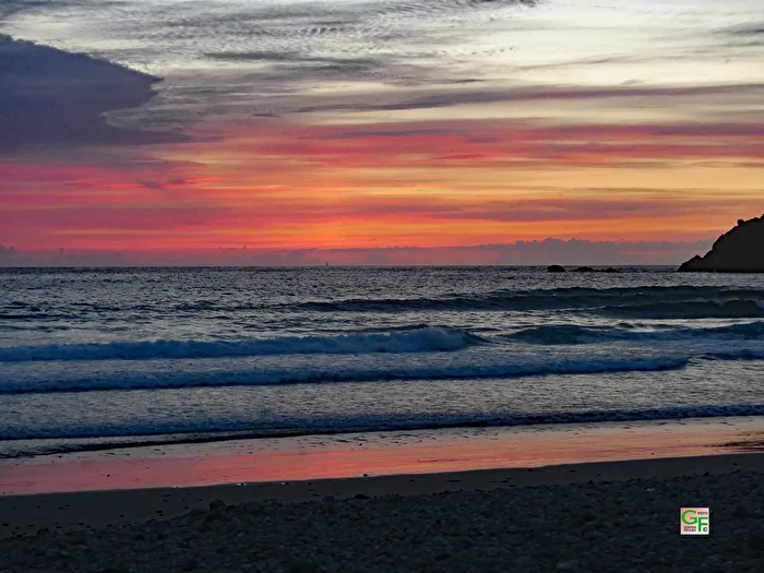 Sunrise over the Baie des Trépassés