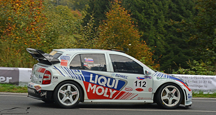  112 Skodia Fabia WRC Drotár Igor (SVK)