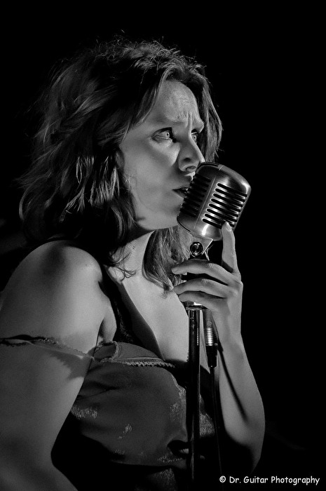 SINGING THE BLUES