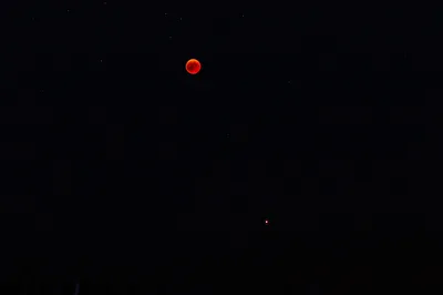 Blutmond mit Mars