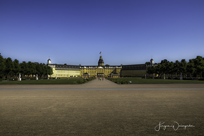 Karlsruhe, unsere Stadt; ein neuer Film über die Stadt