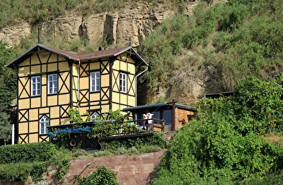 Ein Fachwerkhaus von 1895 an der Saale