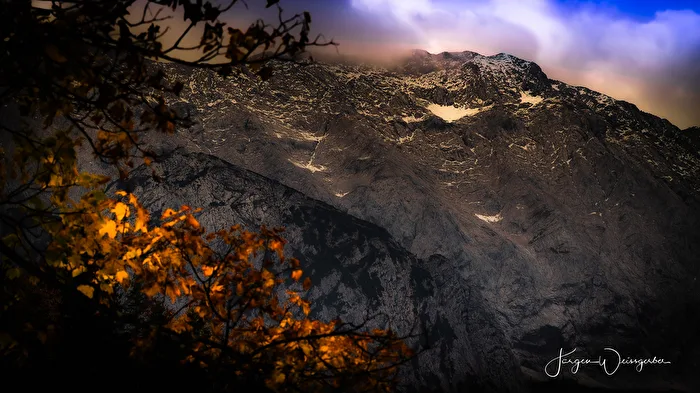 Letztes Licht am Berg