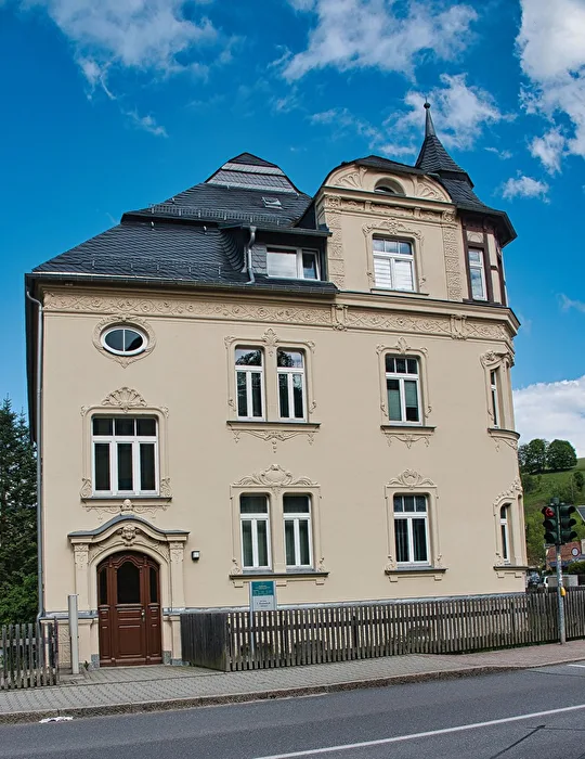 Das Haus mit dem Turm
