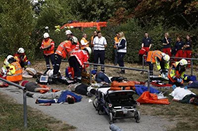 Feuerwehr groß Übung
