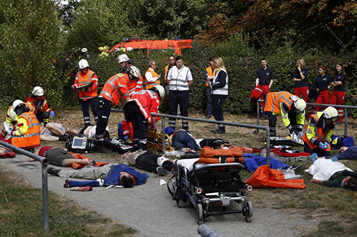 Feuerwehr groß Übung