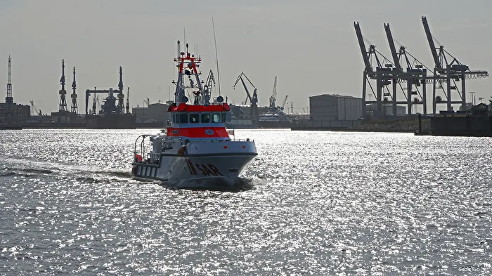 HH Harbor in the midday sun