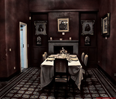 Der Tisch ist gedeckt, bitte Platz nehmen