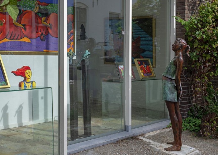 Kunst betrachtet Kunst