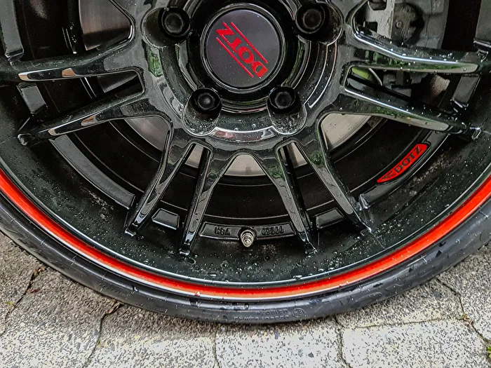 Alloy wheel