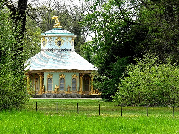 Teehäuschen im Park von Sanssouci