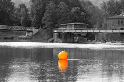 Achtung ein Wehr vorraus