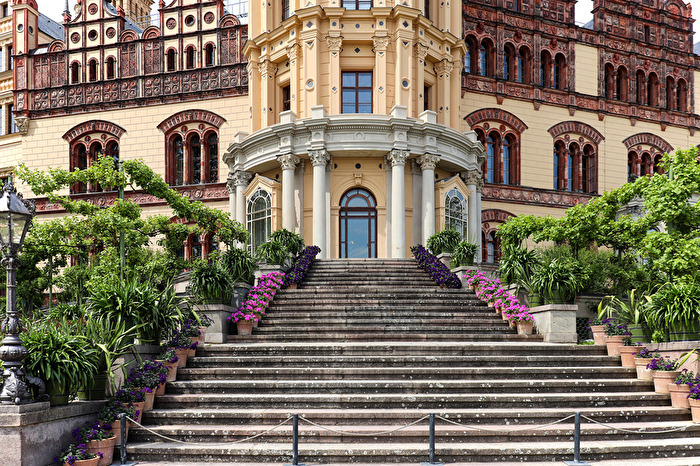 Die Treppe - für Besucher gesperrt