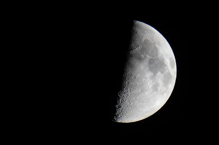 Mein erstes Mondfoto...