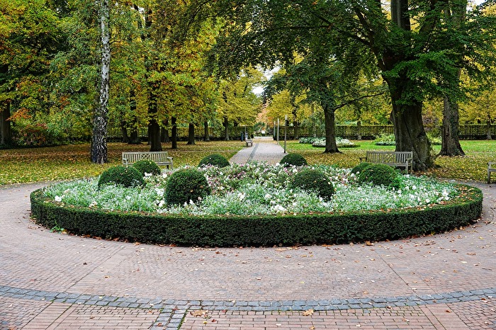 Das runde Blumenbeet