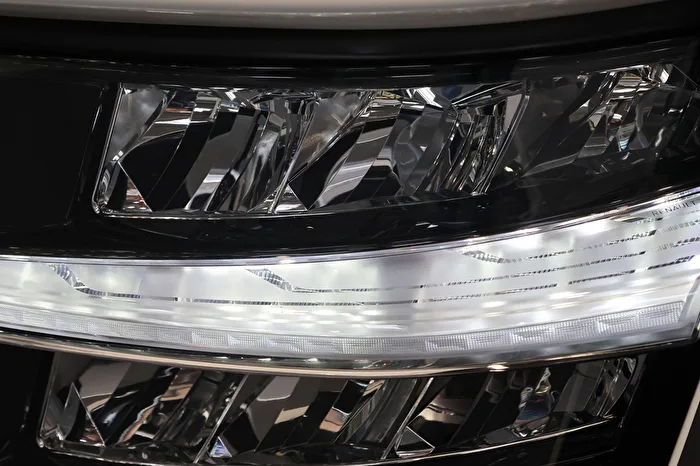 Truck headlight