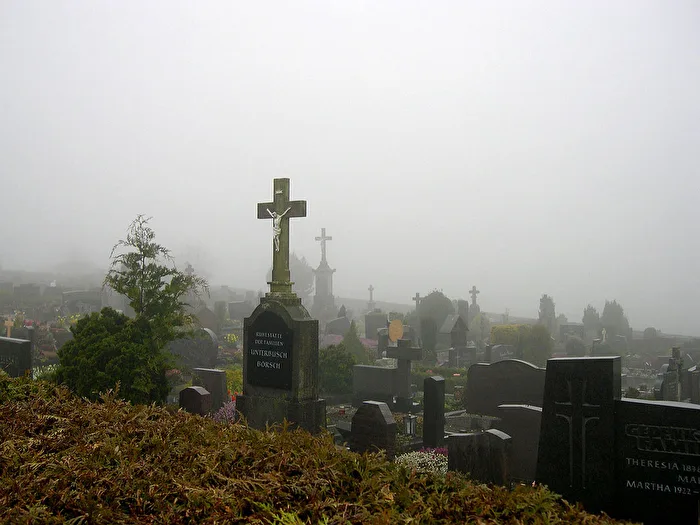 Dorffriedhof in NRW