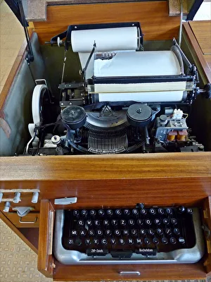 Schreibmaschine