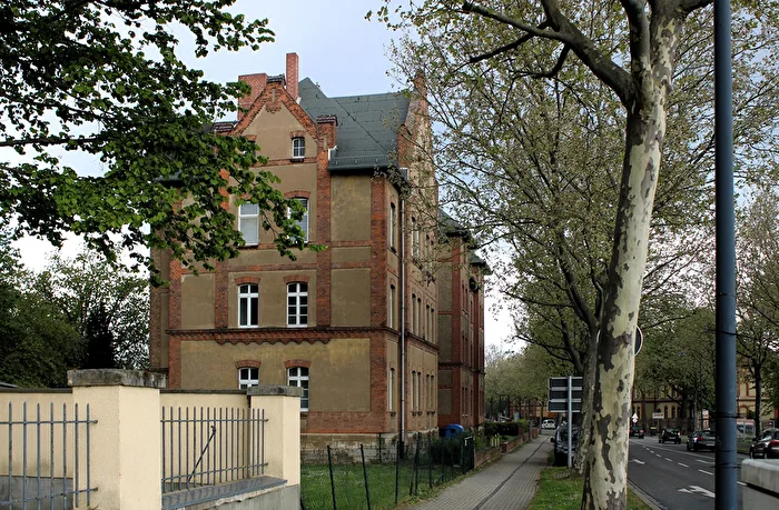 2 Foundation Houses from 1901