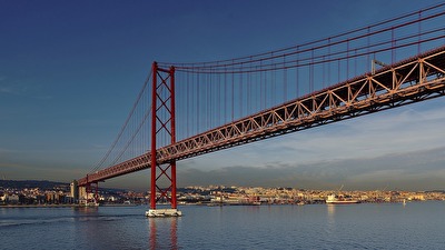 Brücke des 25.April